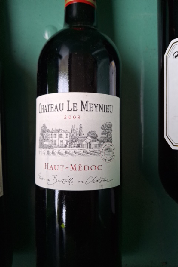 Chateau Le Meynieu - Image 1