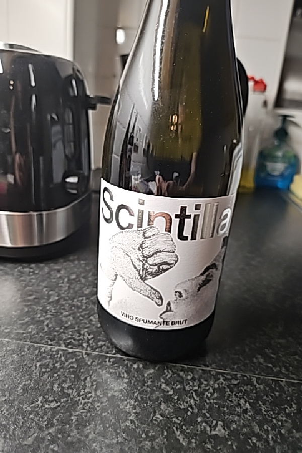 Scintilla Vino Spumante Brut - Image 1