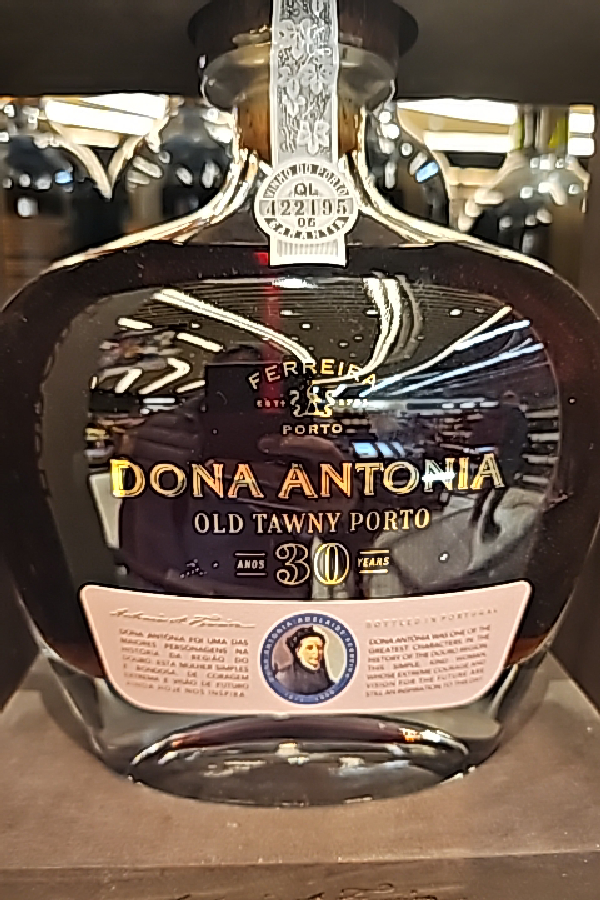 Dona Antonia Old Tawny Porto 30 Anos - Image 1
