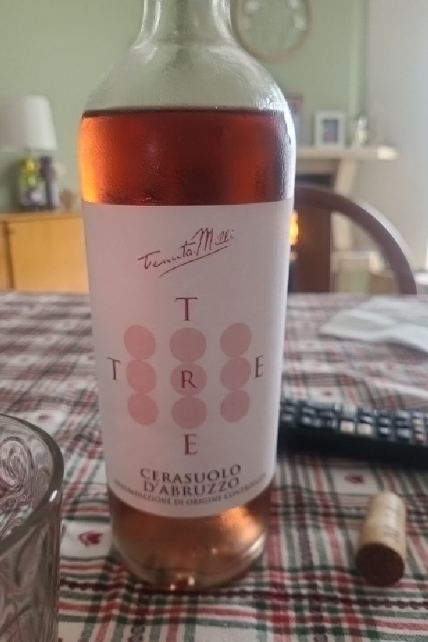 Tre - Image 1