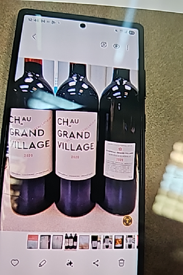 Château Grand Village - Image 1