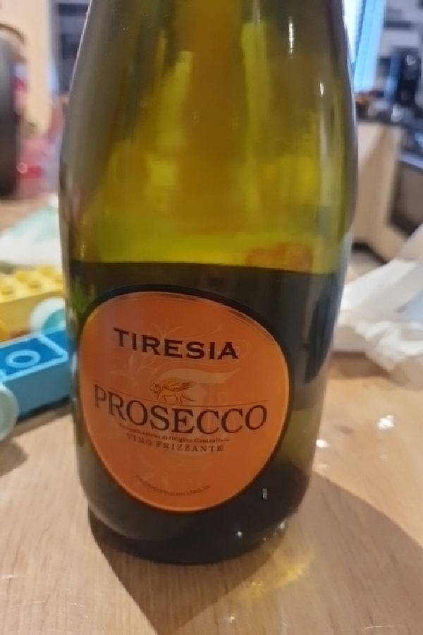 Prosecco Vino Frizzante - Image 1