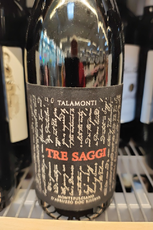 Tre Saggi Montepulciano d'Abruzzo DOC Riserva - Image 1