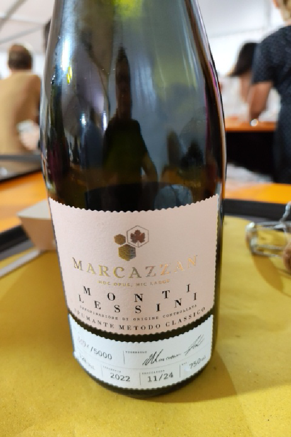 Monti Lessini Spumante Metodo Classico - Image 1