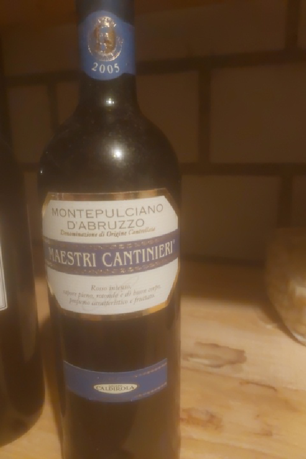 Montepulciano d'Abruzzo Maetri Cantinieri - Image 1