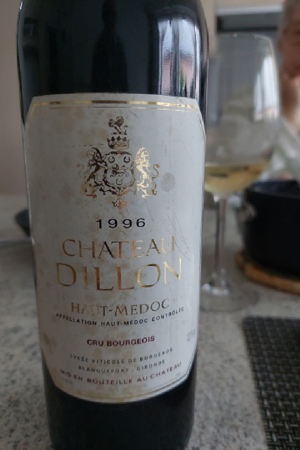 Château Dillon Haut-Médoc - Image 1