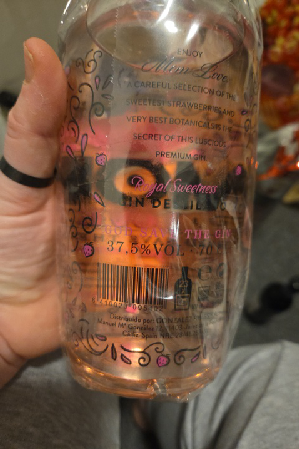 Mom Love Royal Sweetness Gin - Image 1