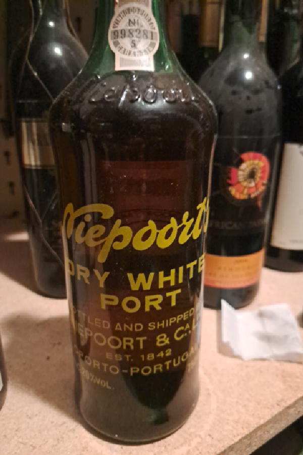 Dry White Port - Image 1
