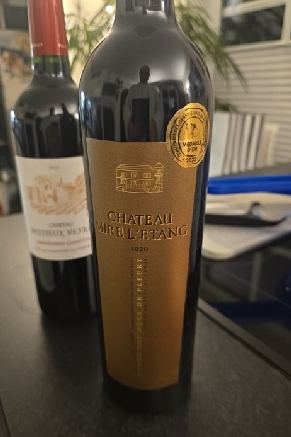 Chateau Mire L'Etang - Image 1