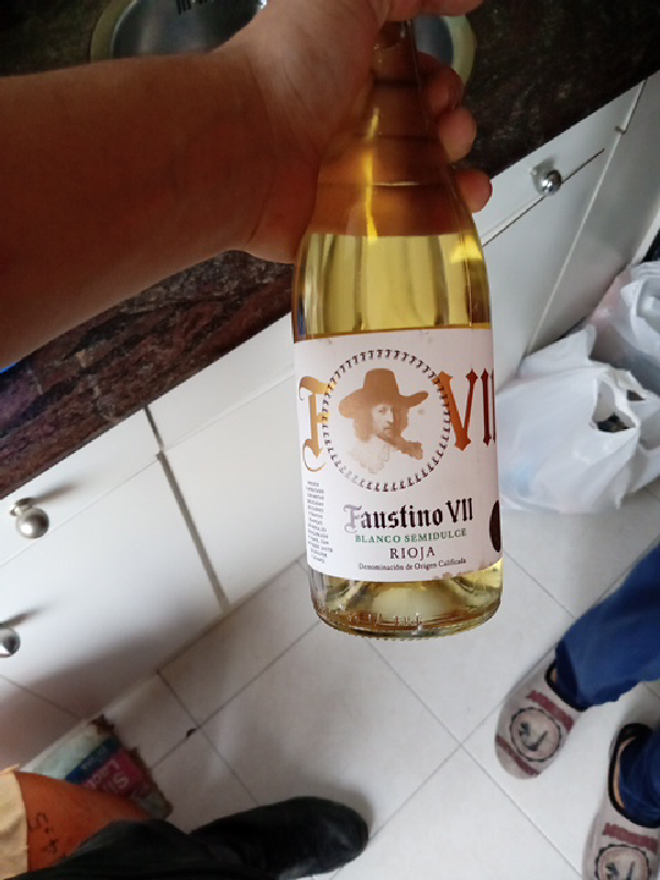 Faustino VII Blanco Semidulce - Image 1