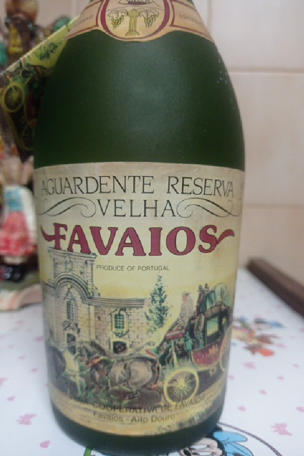 Aguardente Reserva Velha Favaios - Image 1