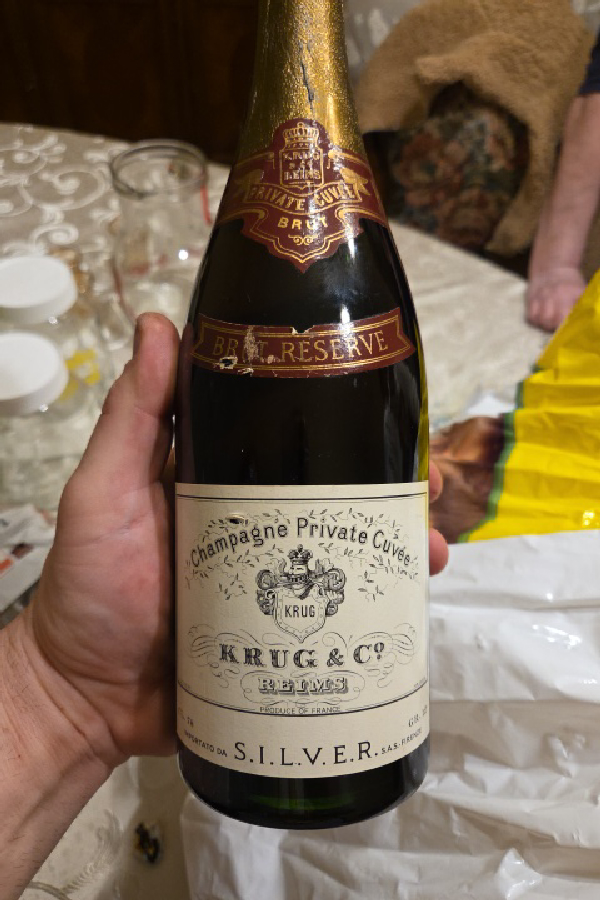 Champagne Private Cuvée Brut Reserve - Image 1