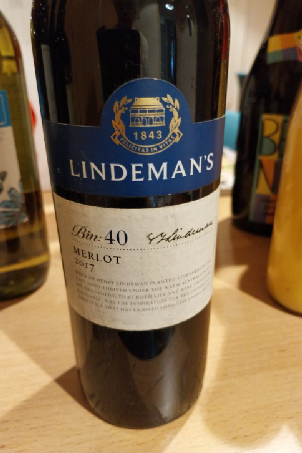 Lindeman's Bin 40 Merlot - Image 1