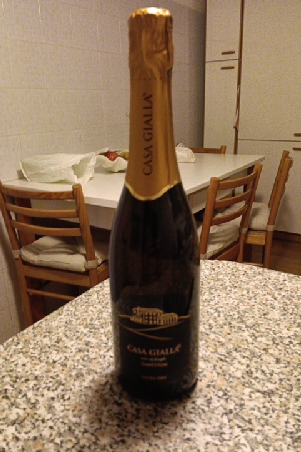 Casa Gialla Extra Dry Spumante - Image 1