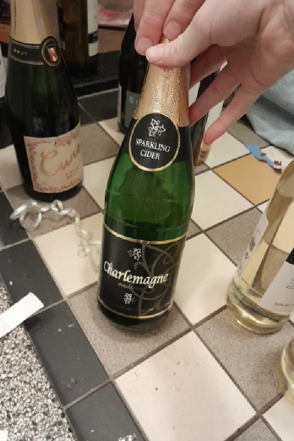 Charlemagne Sparkling Cider - Image 1