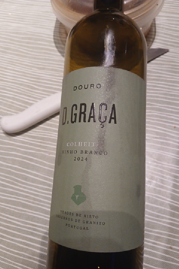D. Graça Colheita Vinho Branco - Image 1