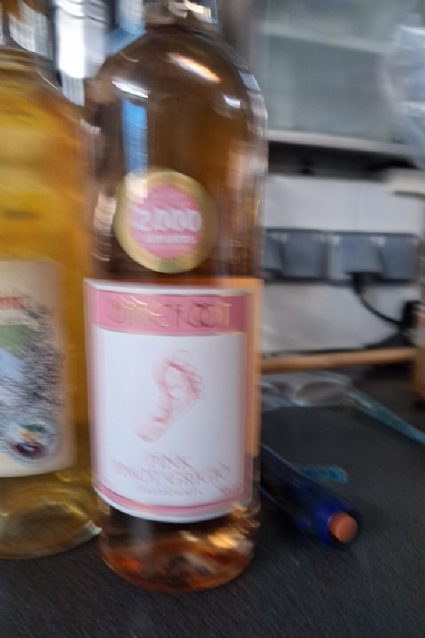 Pink Pinot Grigio - Image 1