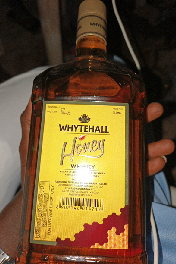 Whytehall Honey Whisky - Image 1