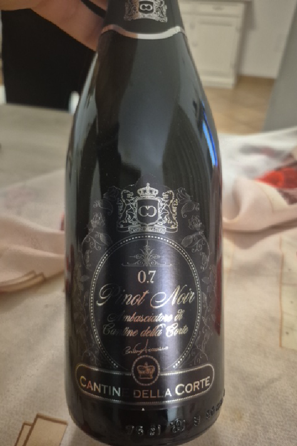 Pinot Noir Ambasciatore di Cantine della Corte - Image 1