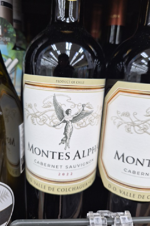 Montes Alpha Cabernet Sauvignon - Image 1