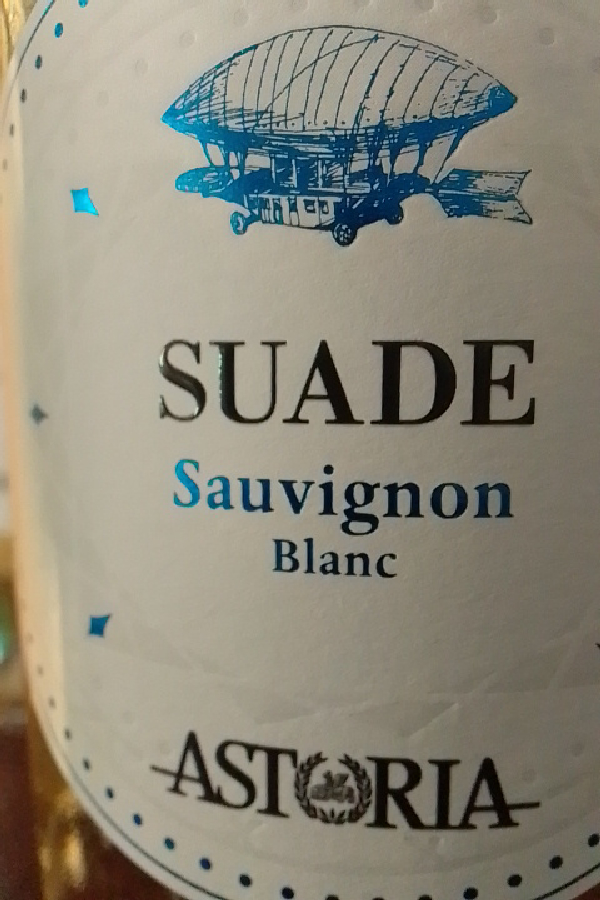 Suede Sauvignon Blanc - Image 1