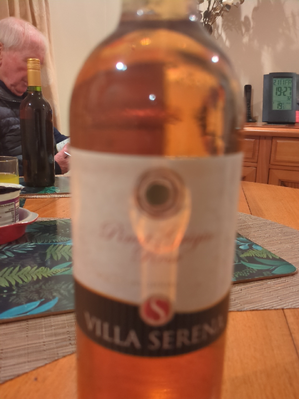 Villa Serena Rosato Spumante - Image 1