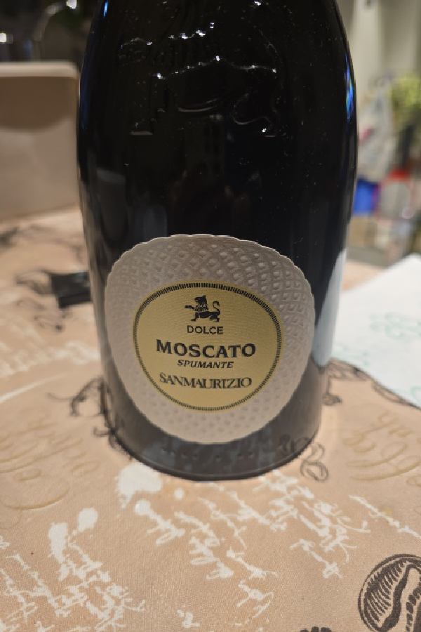 Dolce Moscato Spumante - Image 1