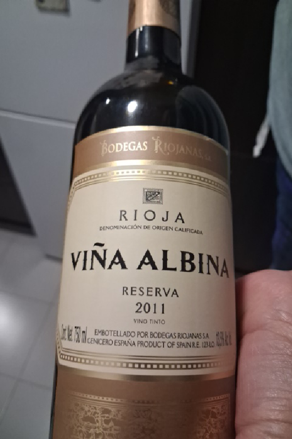 Viña Albina Reserva - Image 1