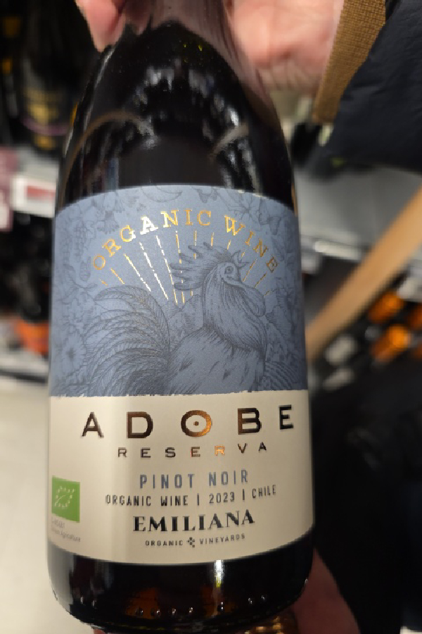 Adobe Reserva Pinot Noir - Image 1
