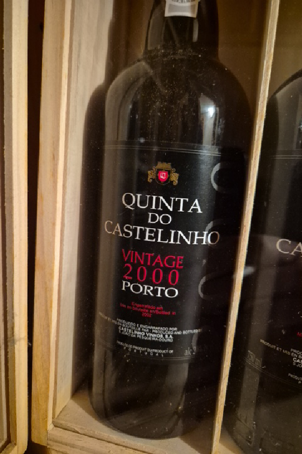 Quinta do Castelinho Vintage Porto 2000 - Image 1
