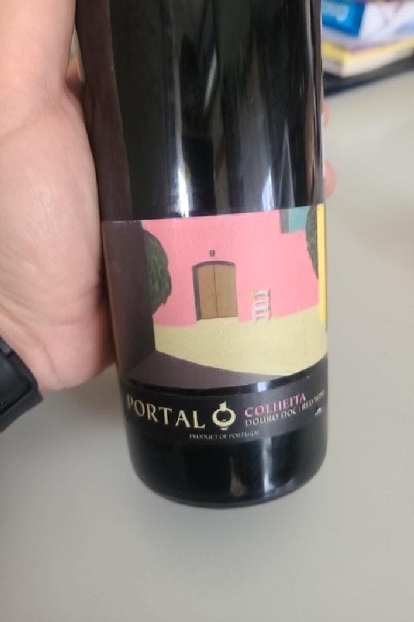 Colheita Douro DOC Red Wine - Image 1