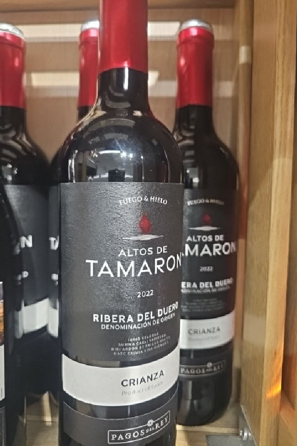 Altos de Tamaron Crianza Ribera del Duero - Image 1