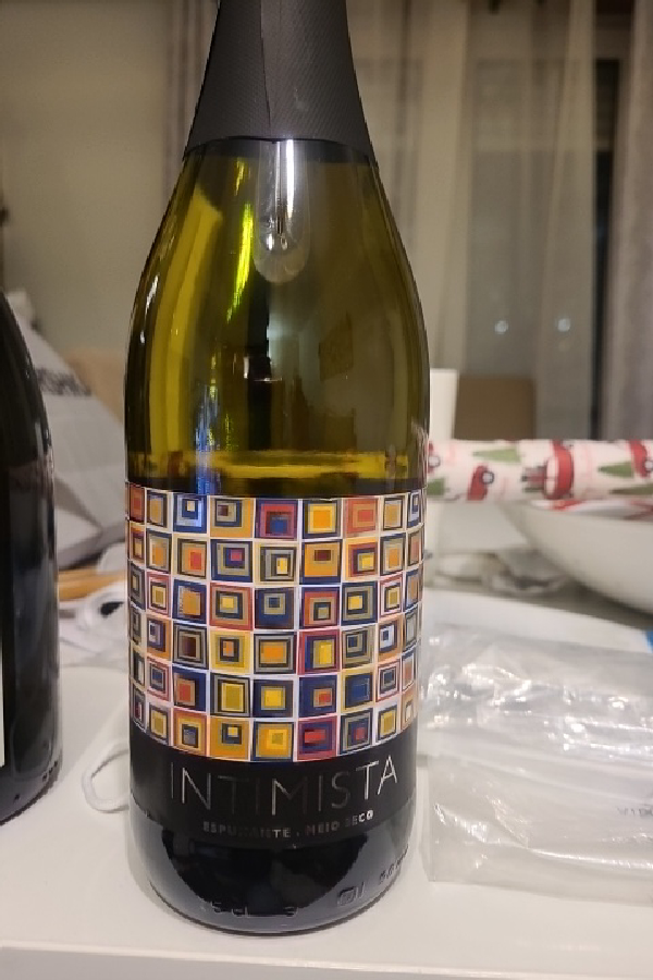 Intimista Espumante Meio Seco - Image 1