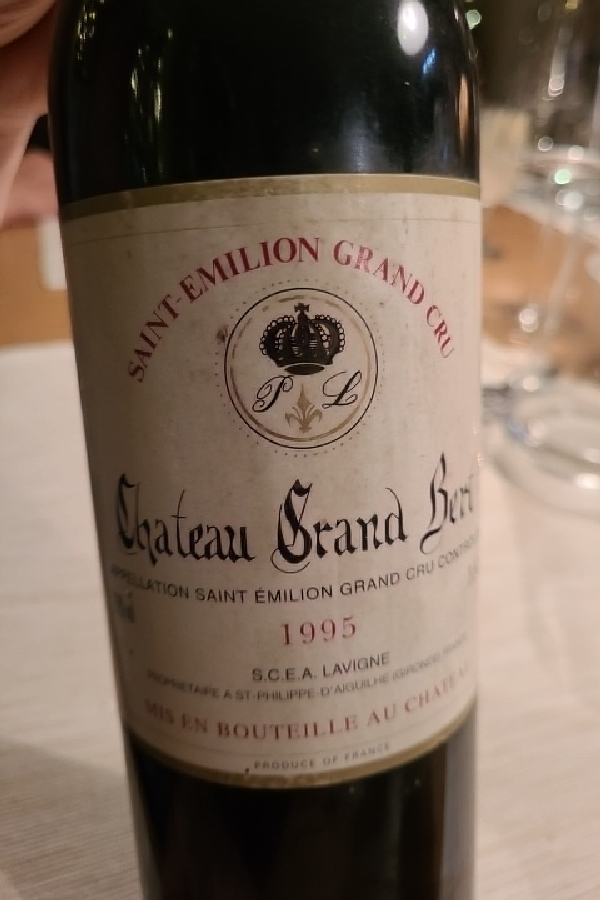 Chateau Grand Bert - Image 1