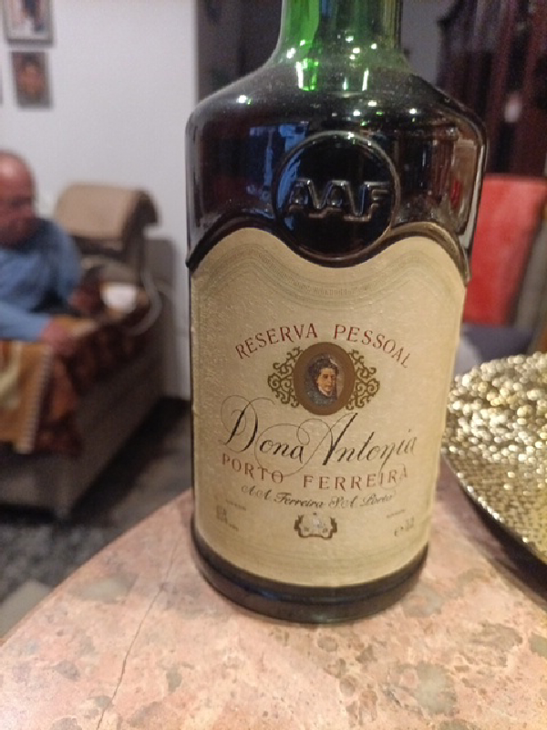 Dona Antónia Reserva Pessoal - Image 1