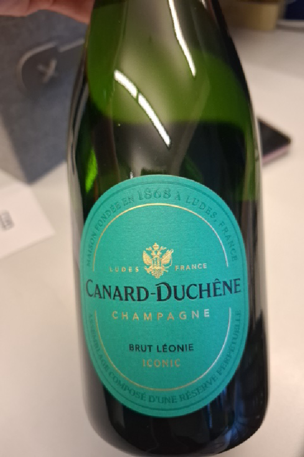 Canard-Duchêne Brut Léonie Iconic - Image 1