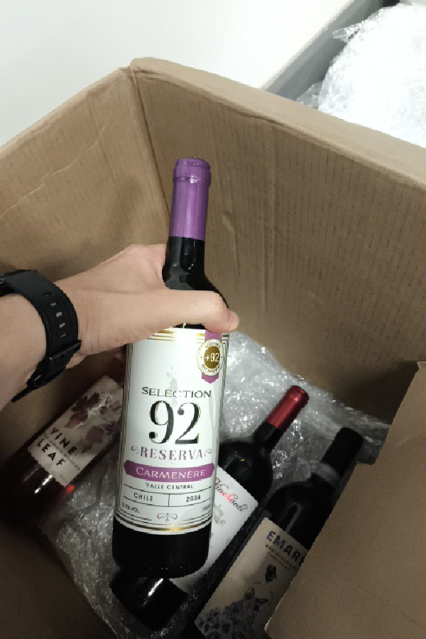 Selection 92 Reserva Carmenere - Image 1