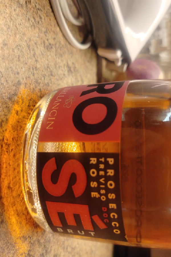 Prosecco Treviso DOC Rosé Brut - Image 1