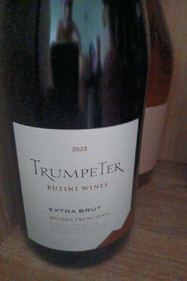 Trumpeter Extra Brut - Image 1