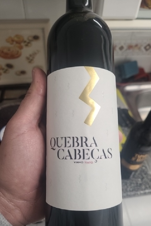 Quebra Cabeças Vinho Tinto - Image 1