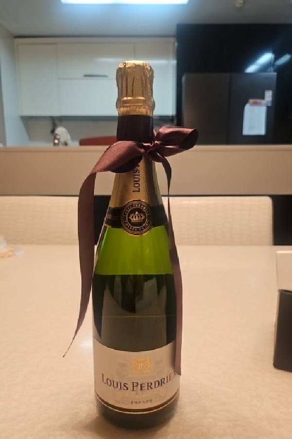 Louis Perdrier Brut - Image 1