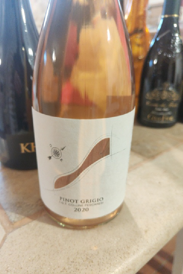 Pinot Grigio I.G.T. Colline Pescaresi - Image 1