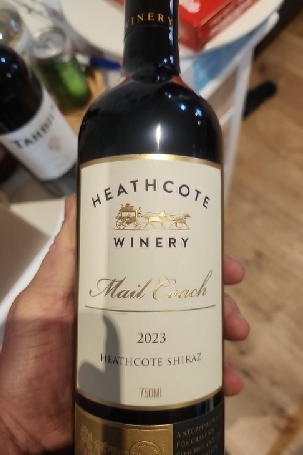 Mail Coach Heathcote Shiraz - Image 1