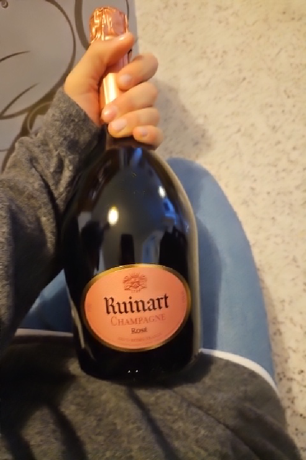 Ruinart Rosé - Image 1