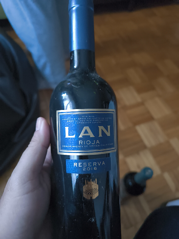 LAN Rioja Reserva - Image 1