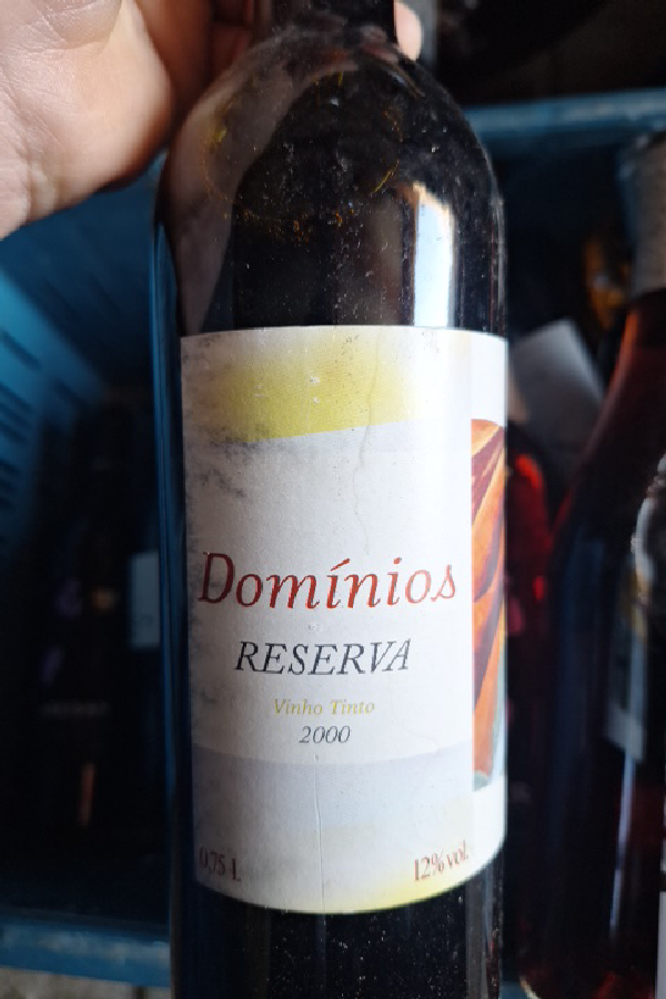 Domínios Reserva Vinho Tinto 2000 - Image 1