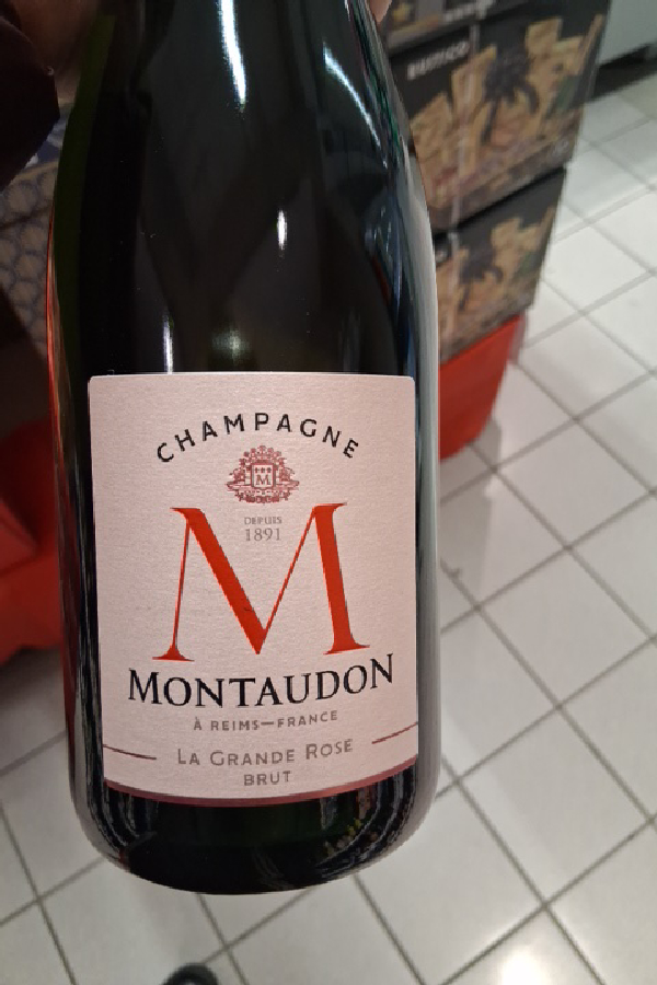 Champagne Montaudon La Grande Rosé Brut - Image 1