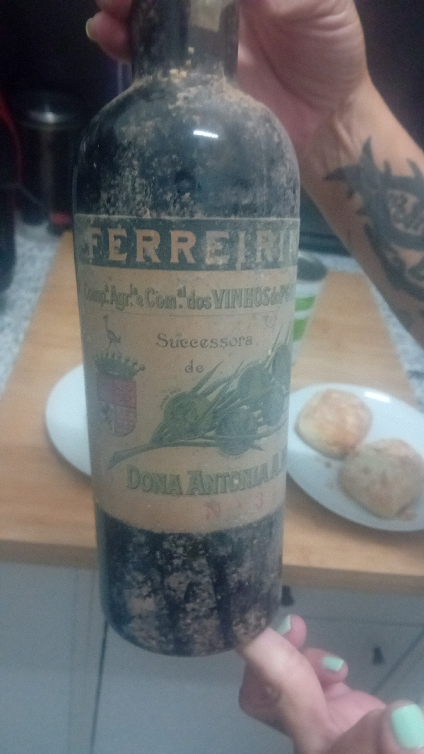 Dona Antonia Adelaide Tawny - Image 1