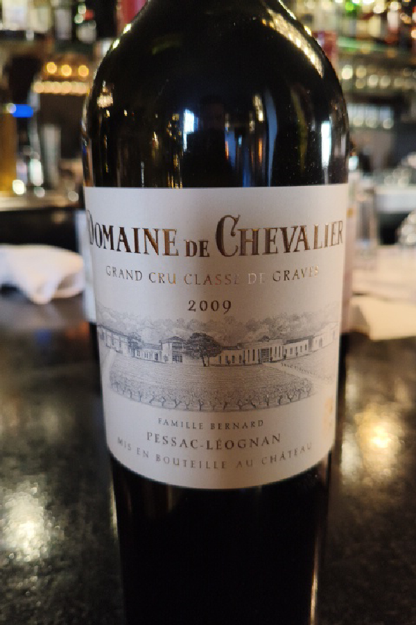 Domaine de Chevalier Grand Cru Classé de Graves - Image 1