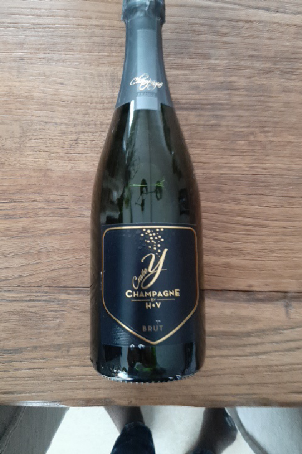 Cuvée Y Champagne Brut - Image 1